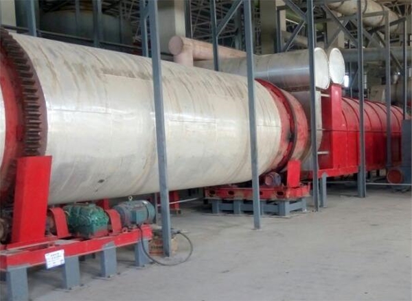 德州油漆桶碎铁油漆渣热解焚烧成套装置